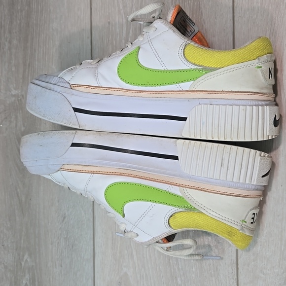 Nike Womens FD0872-100 Leather Platform sneakers shoes boots 8 - Picture 10 of 13